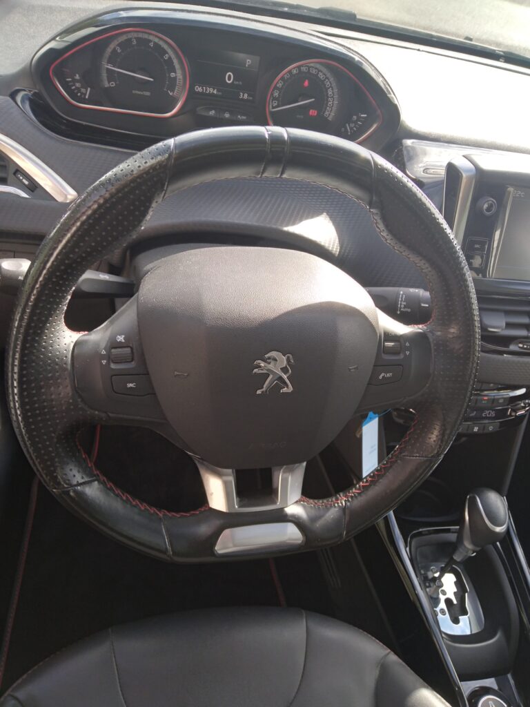 Peugeot 2008 1.2PT GT-LINE Automatic