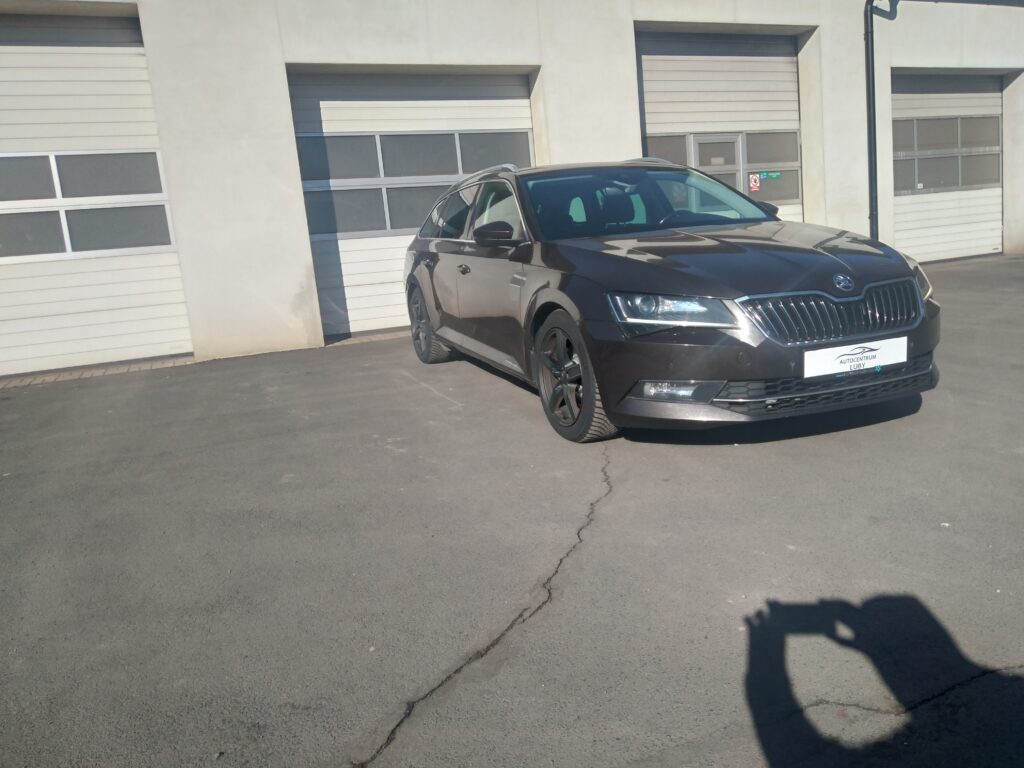 Škoda Superb 2.0 Tdi DSG 140 Kw