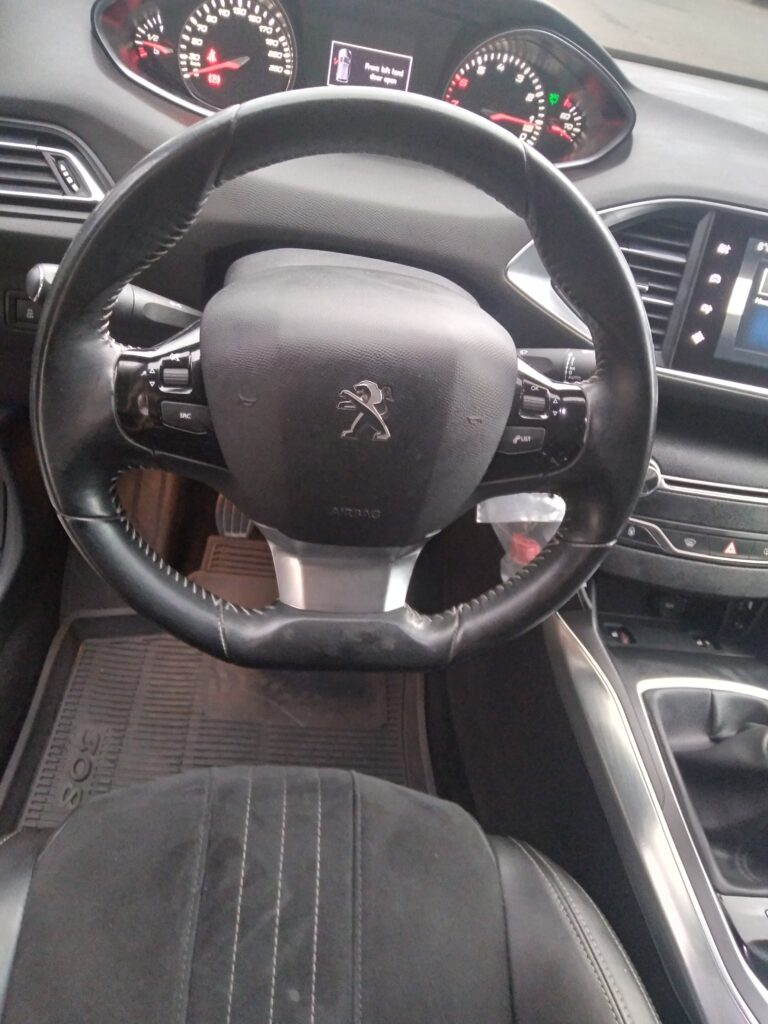 Peugeot 308 1.2 96Kw ALLURE